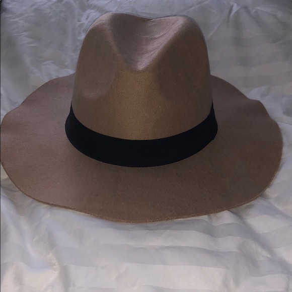 Juno Wide Brim Banded Felt Hat - Picture 1 of 3